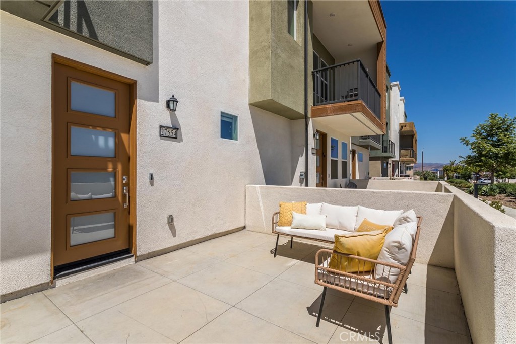27554 Sparrow Court