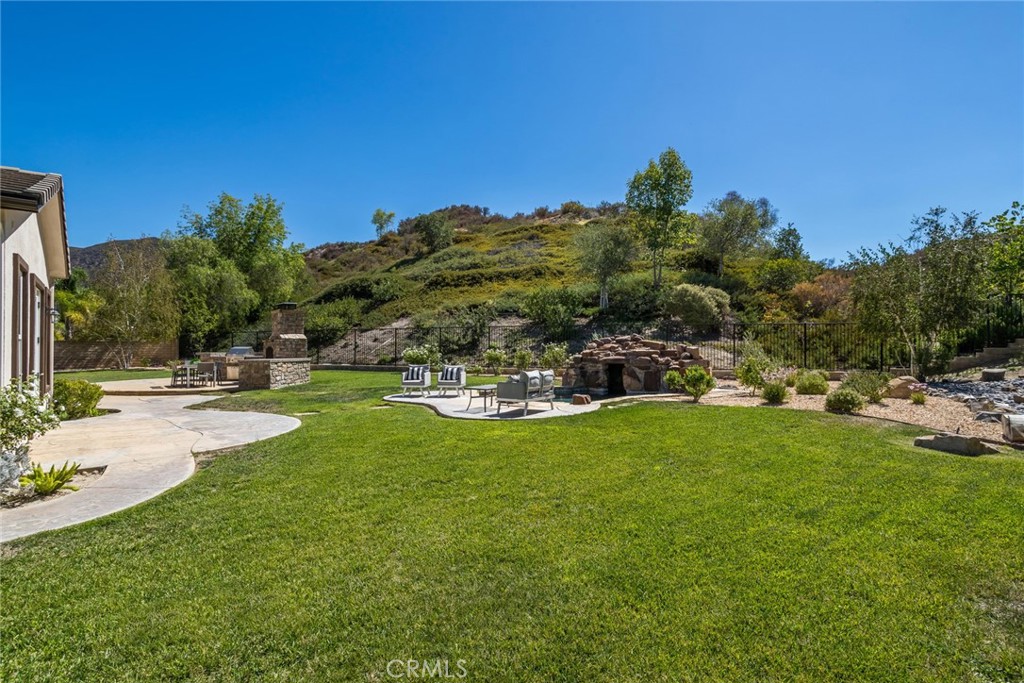 27005 Cliffie Way