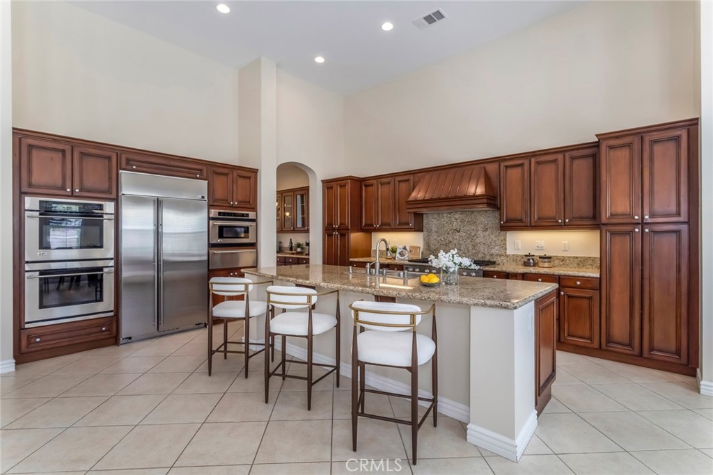 27005 Cliffie Way
