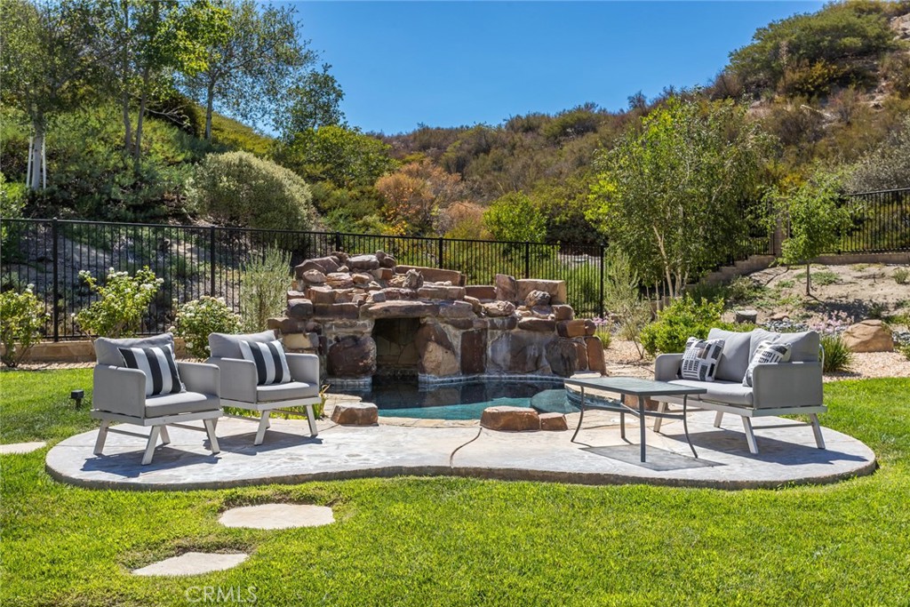 27005 Cliffie Way