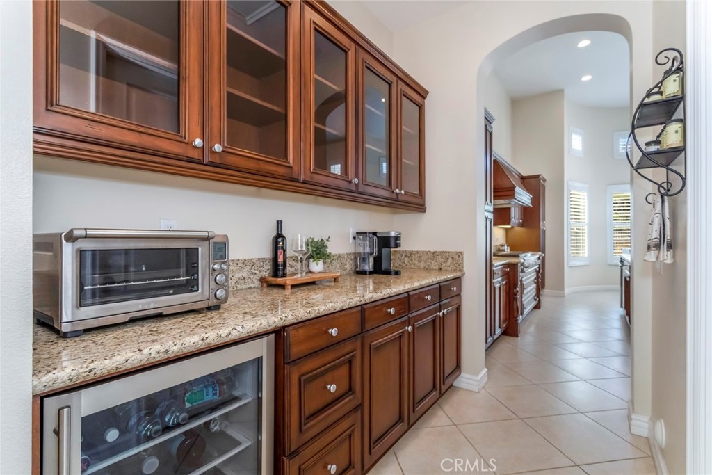 27005 Cliffie Way