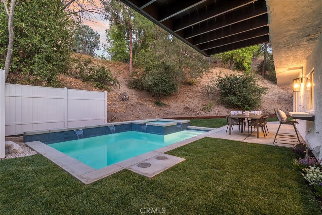 5804 Calmfield Avenue