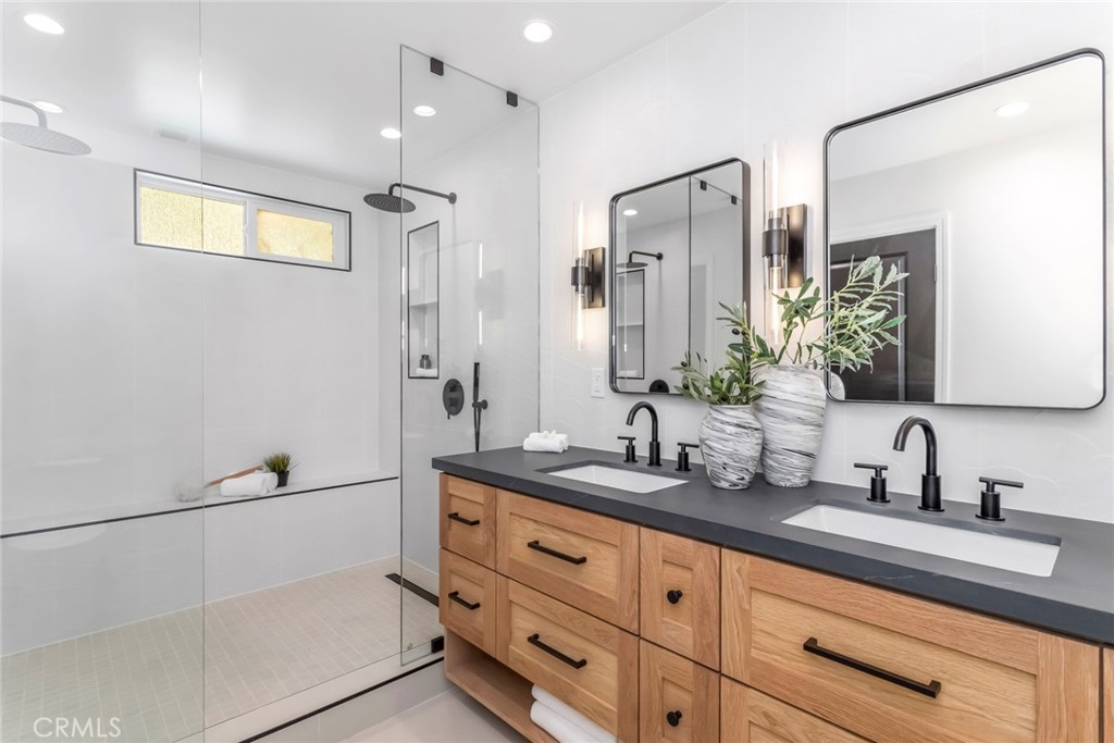 5804 Calmfield Avenue