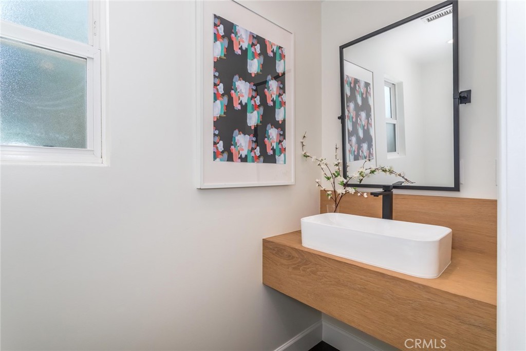 5804 Calmfield Avenue