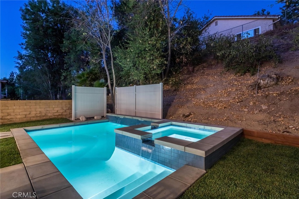 5804 Calmfield Avenue