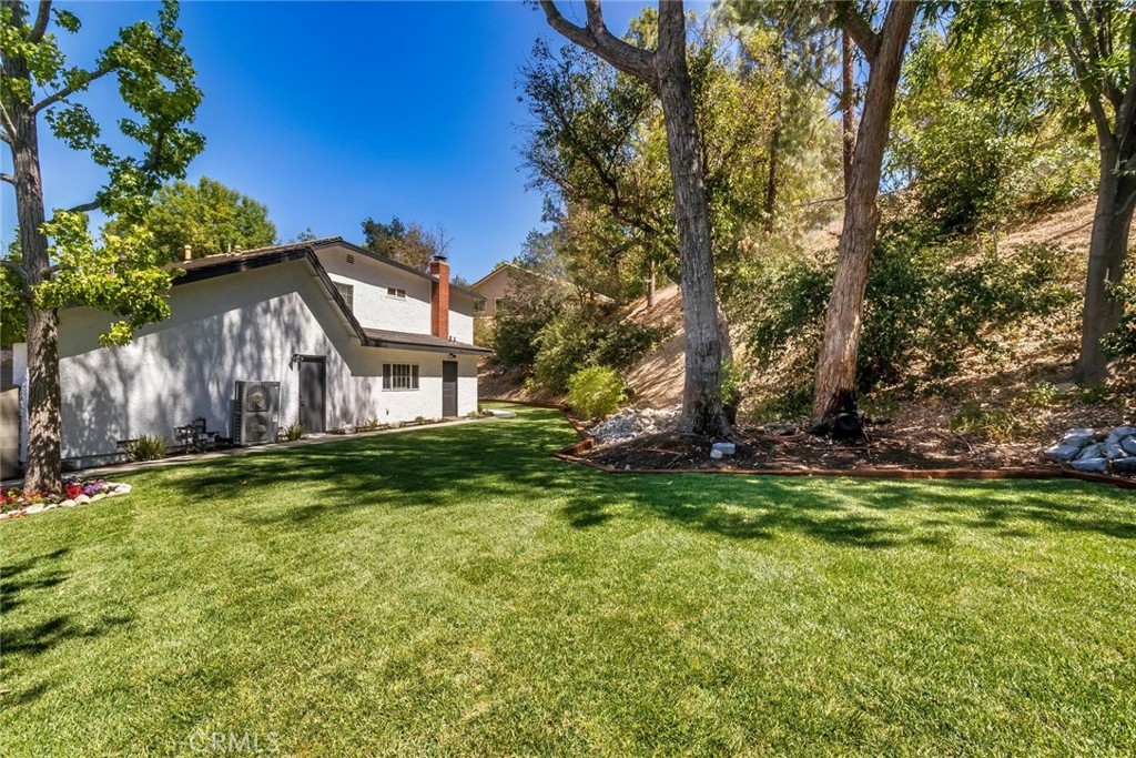 5804 Calmfield Avenue