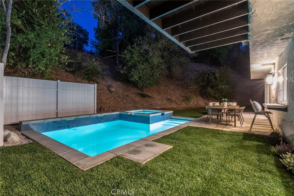 5804 Calmfield Avenue