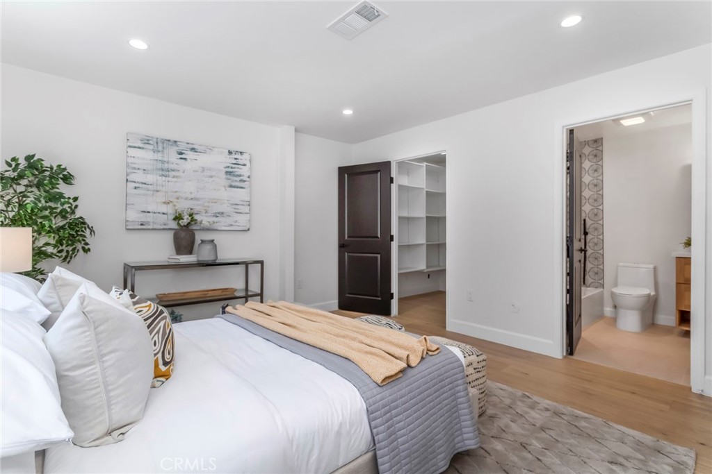 5804 Calmfield Avenue