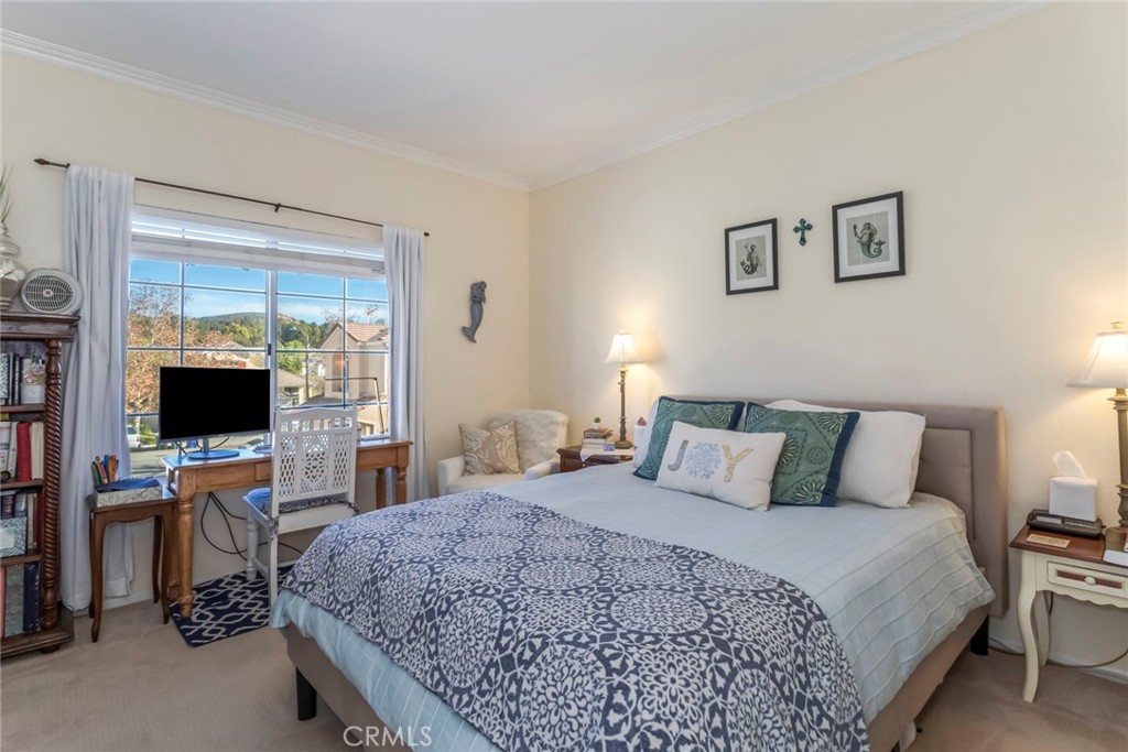 27839 Skycrest Circle