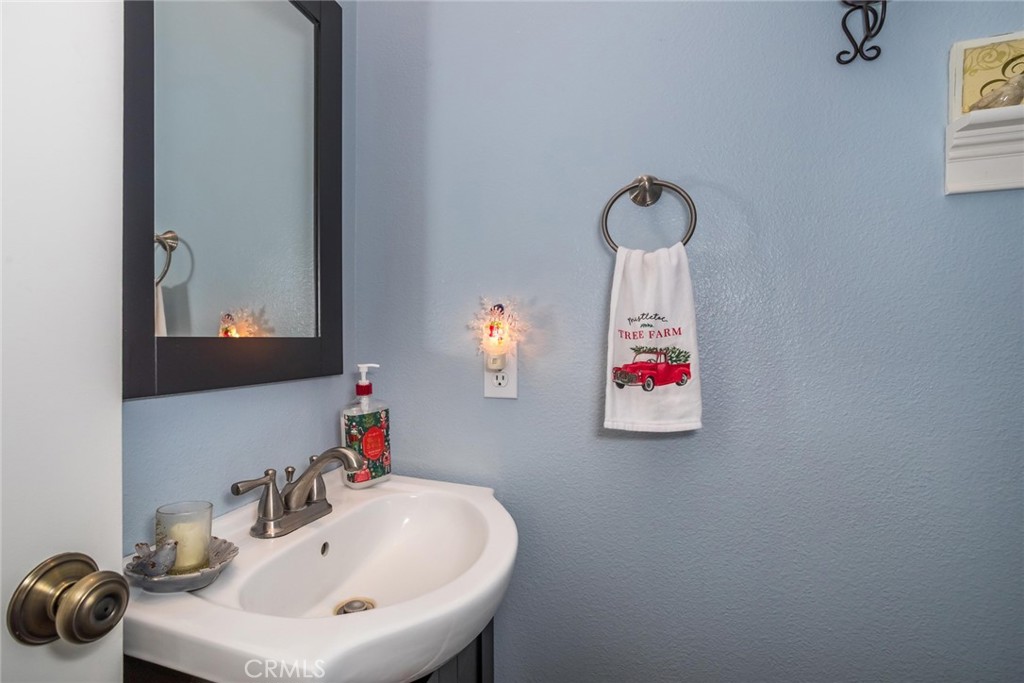 27839 Skycrest Circle