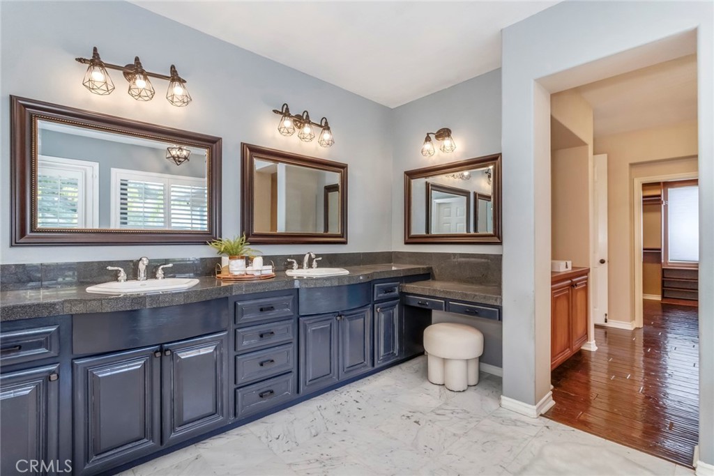 25505 Brighton Place