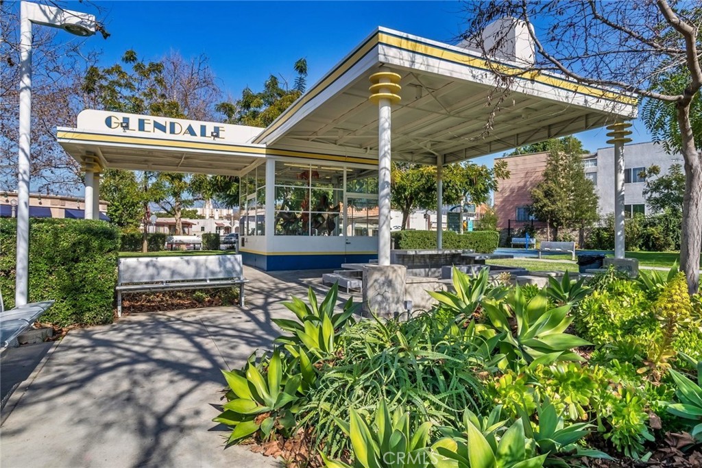 1116 E Palmer Avenue