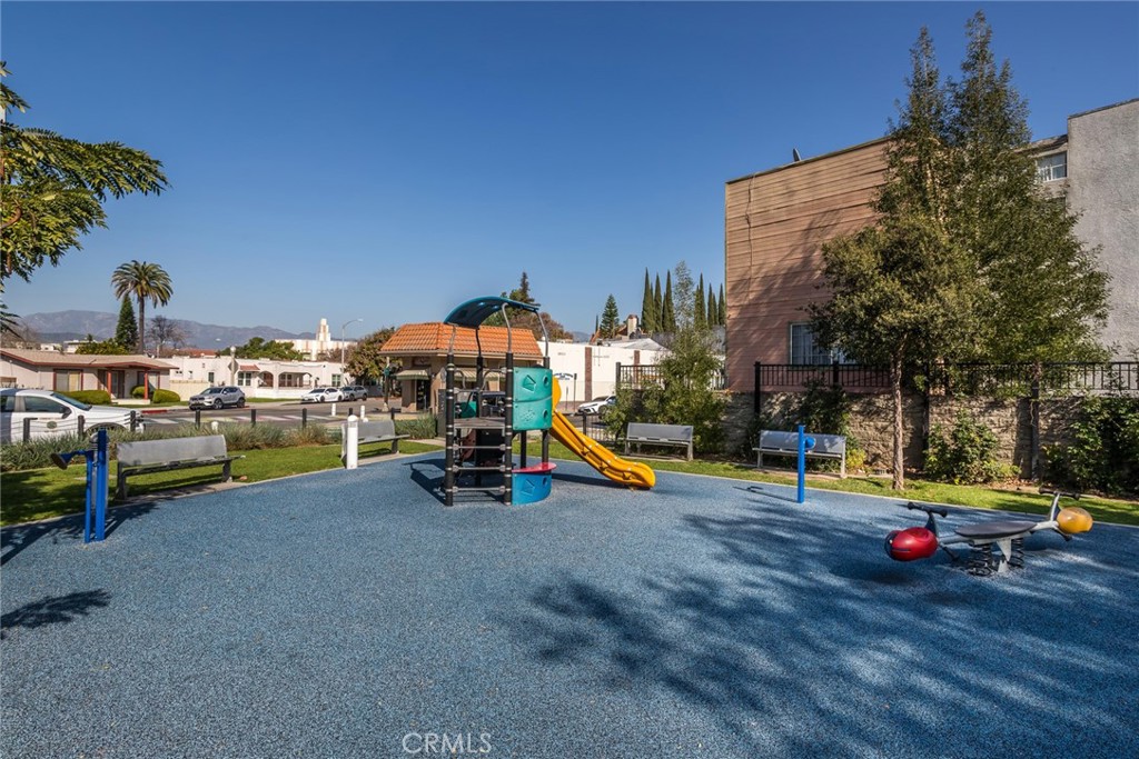 1116 E Palmer Avenue