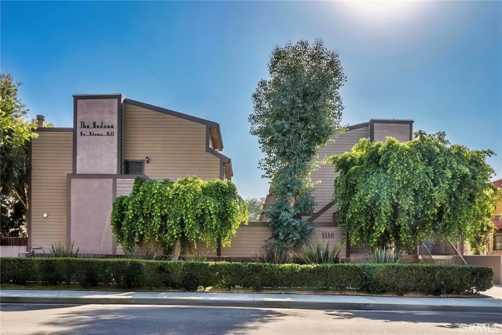 1116 E Palmer Avenue