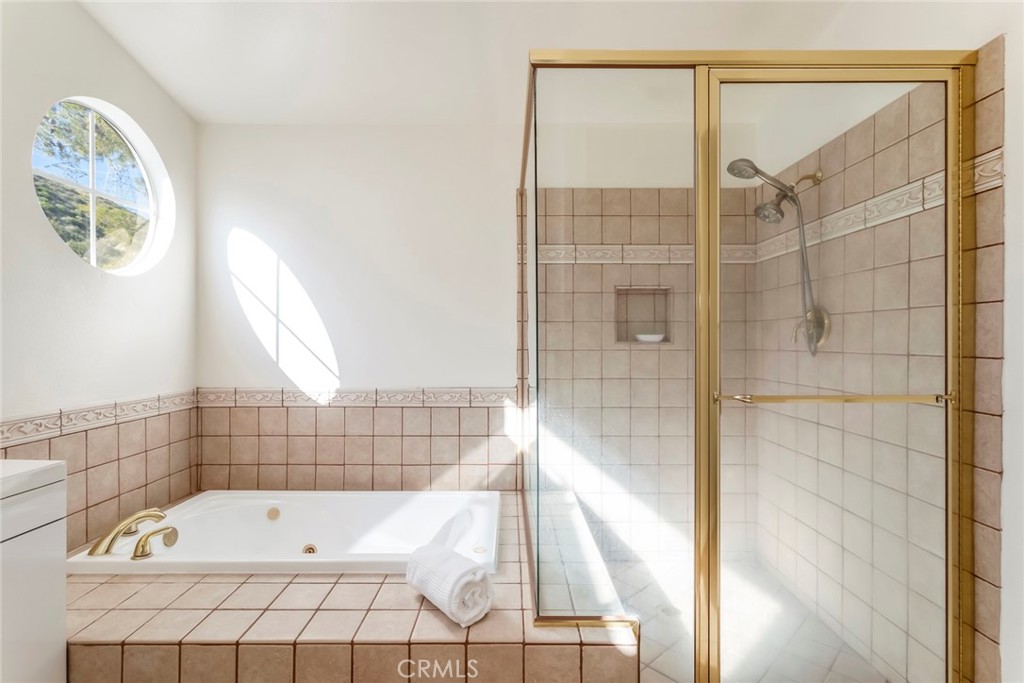 29033 Shadow Valley Lane