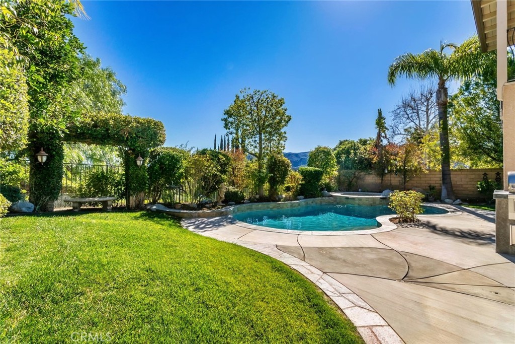 25830 De Quincy Place