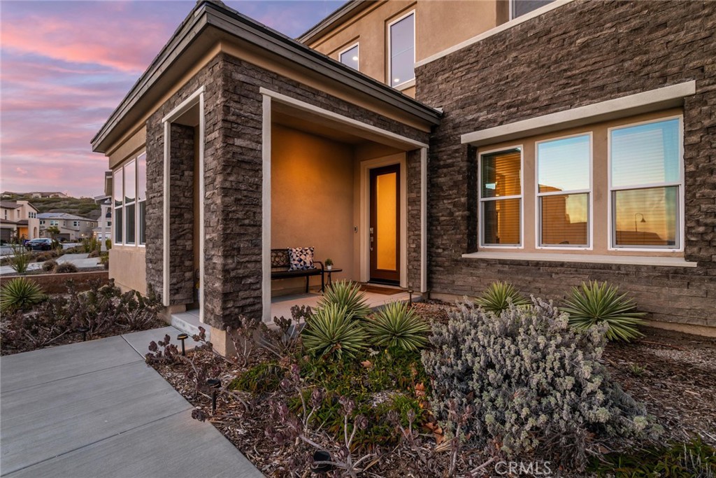 28695 Windbreak Terrace