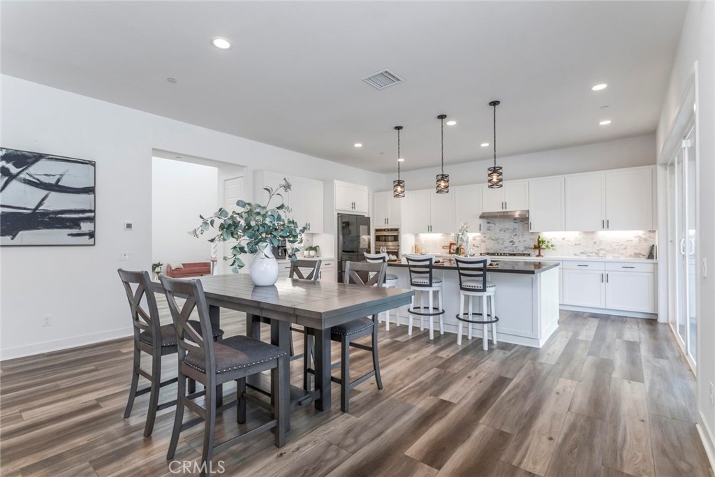 28695 Windbreak Terrace