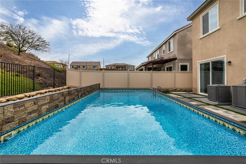 28695 Windbreak Terrace