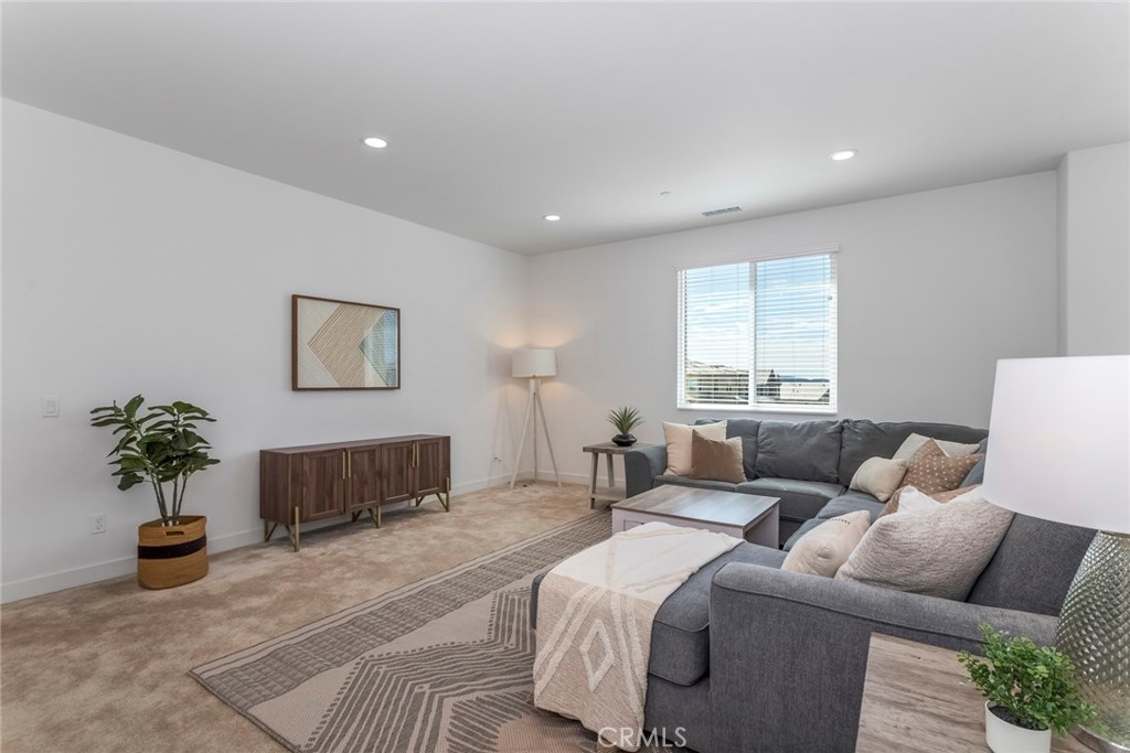 28695 Windbreak Terrace