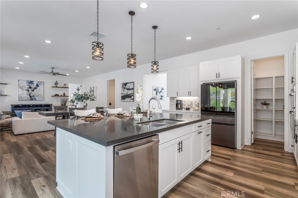 28695 Windbreak Terrace