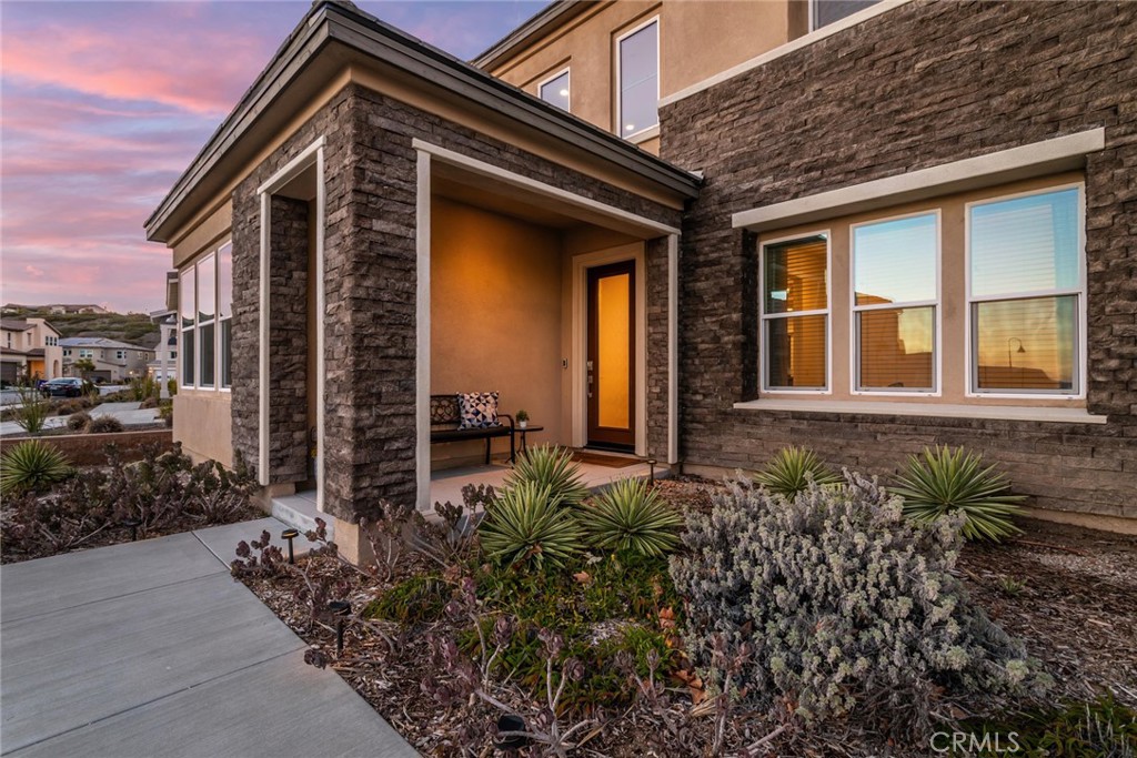 28695 Windbreak Terrace