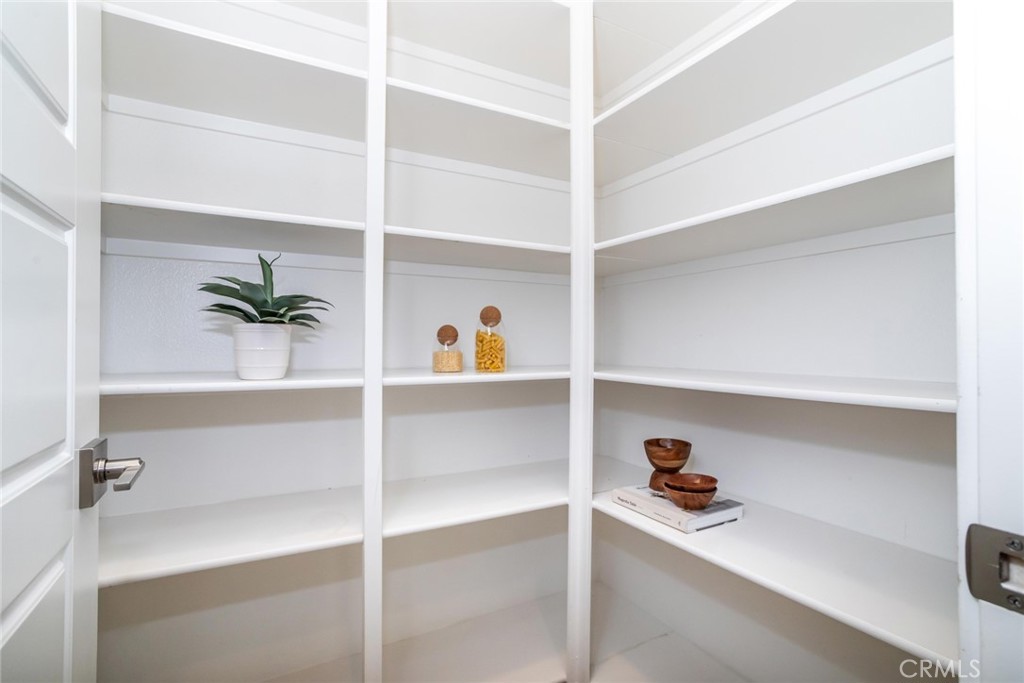 28695 Windbreak Terrace