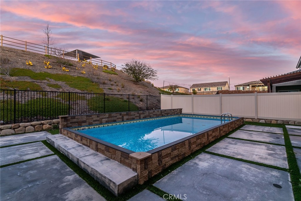 28695 Windbreak Terrace