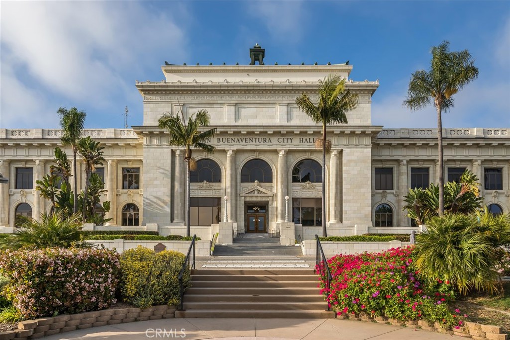 1530 E Thompson Boulevard