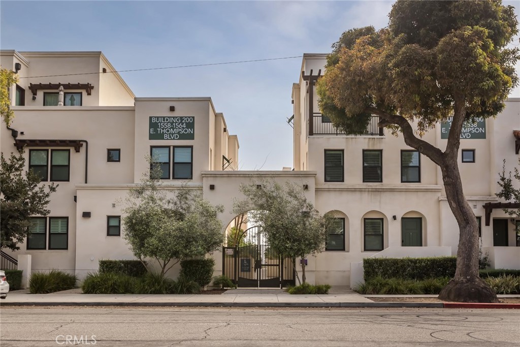 1530 E Thompson Boulevard