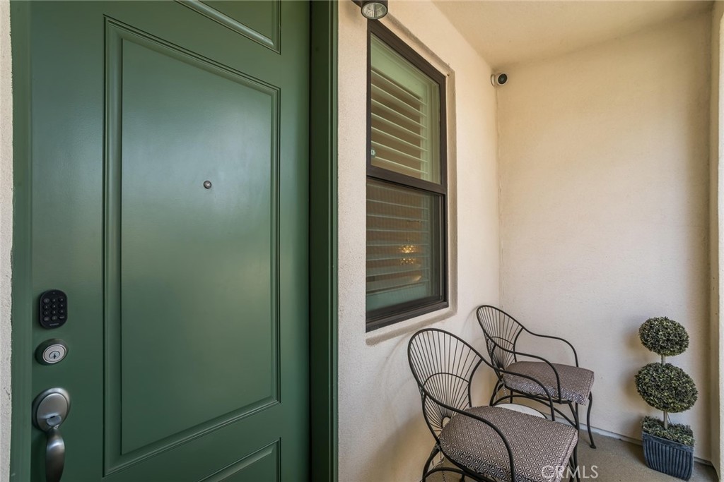 1530 E Thompson Boulevard