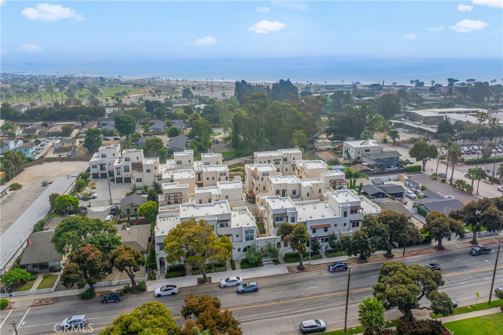 1530 E Thompson Boulevard