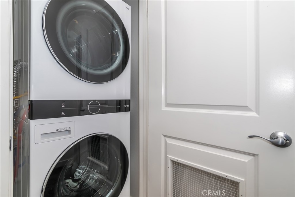 1530 E Thompson Boulevard