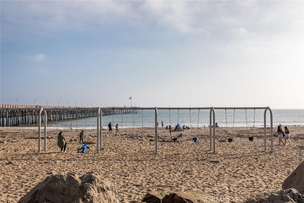 1530 E Thompson Boulevard