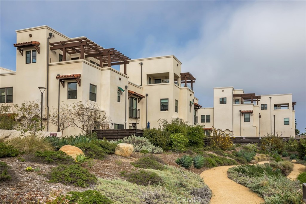 1530 E Thompson Boulevard