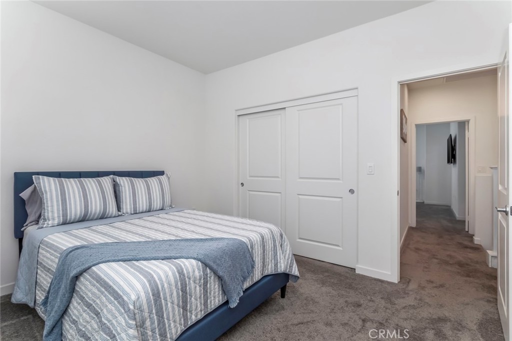 1530 E Thompson Boulevard