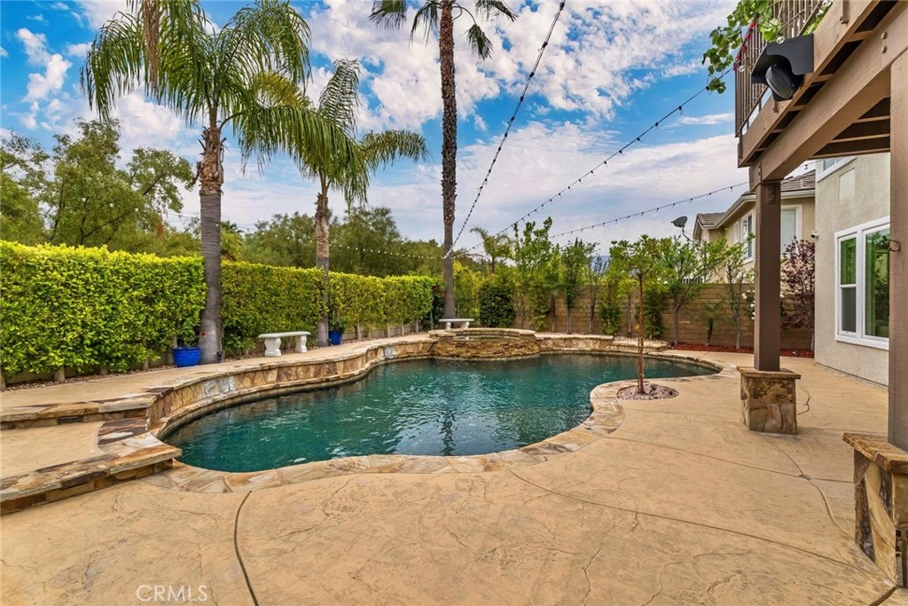 26010 Tennyson Lane