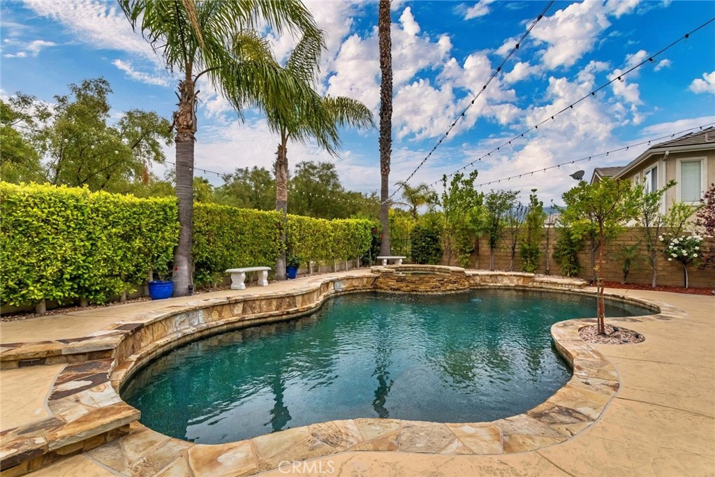 26010 Tennyson Lane