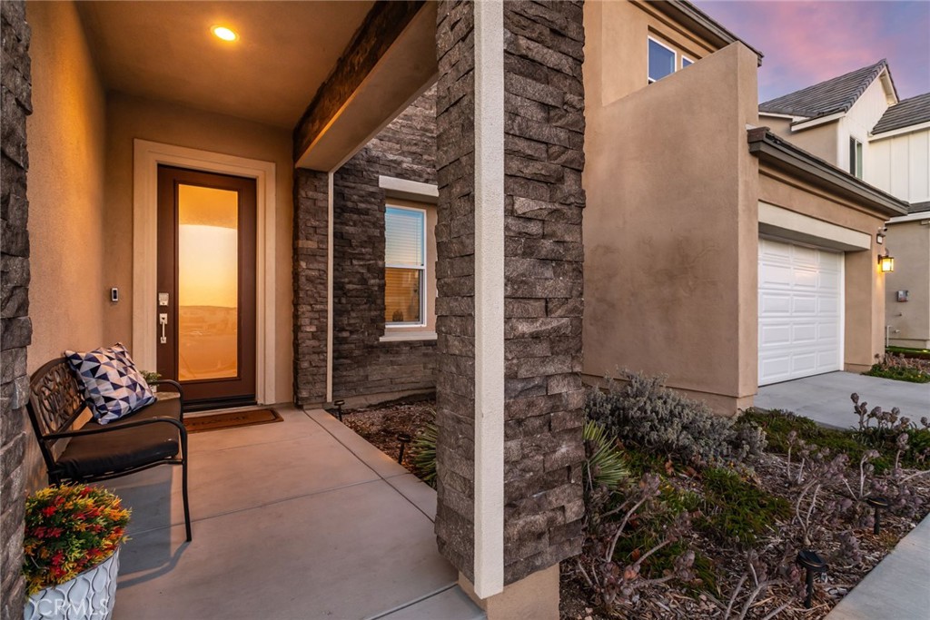 28695 Windbreak Terrace