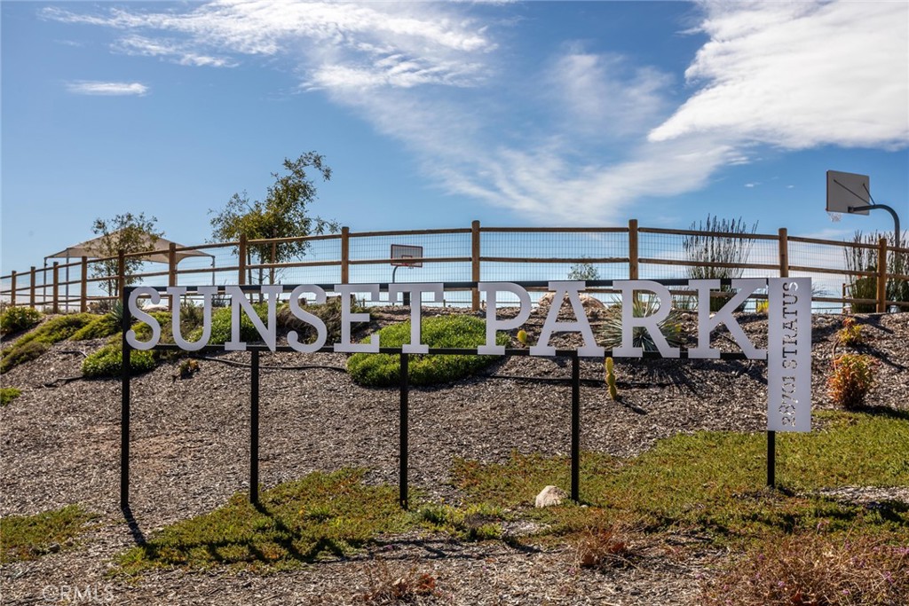 28695 Windbreak Terrace