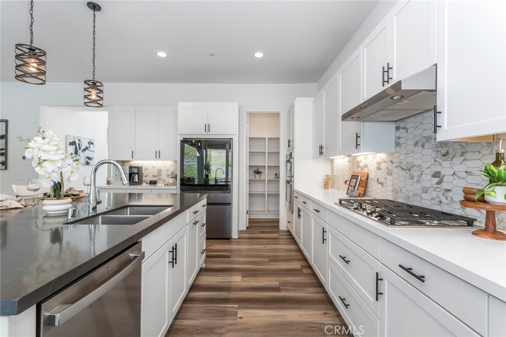 28695 Windbreak Terrace