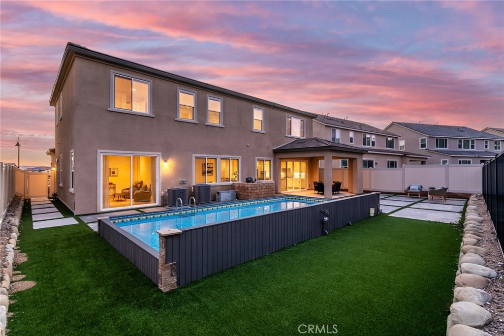 28695 Windbreak Terrace