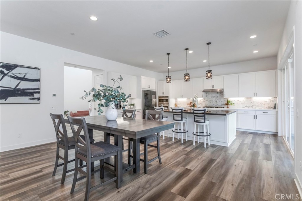 28695 Windbreak Terrace