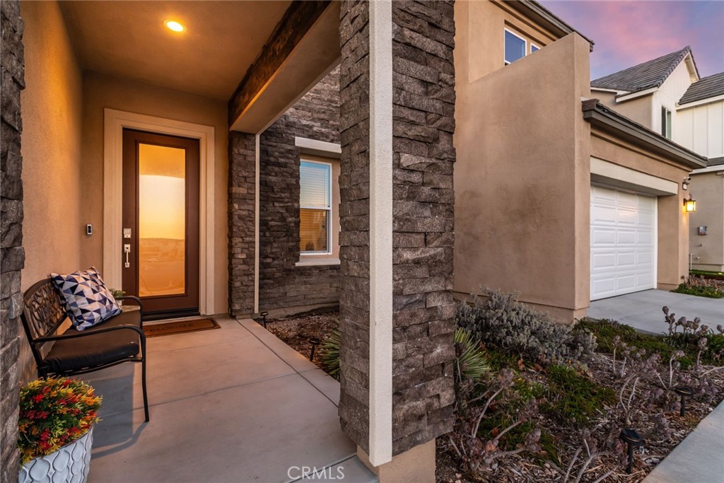28695 Windbreak Terrace