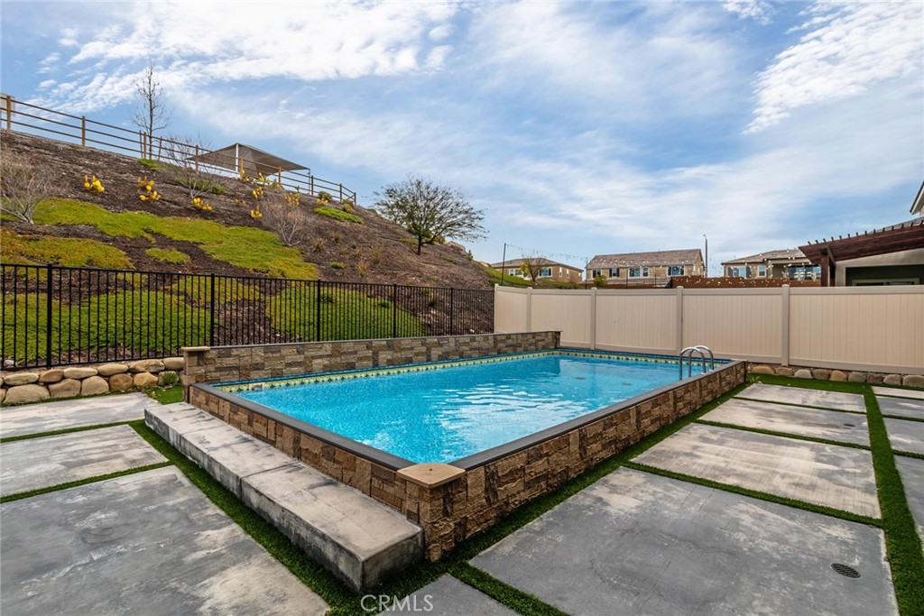 28695 Windbreak Terrace