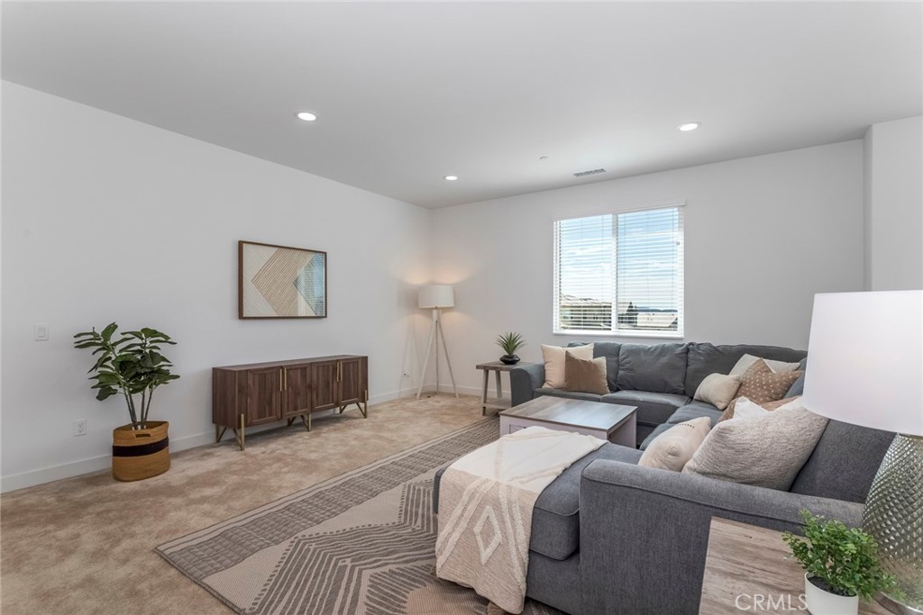 28695 Windbreak Terrace