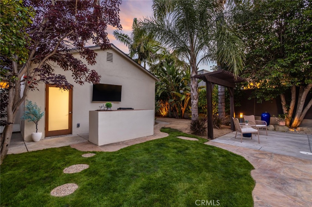12705 Sarah Street