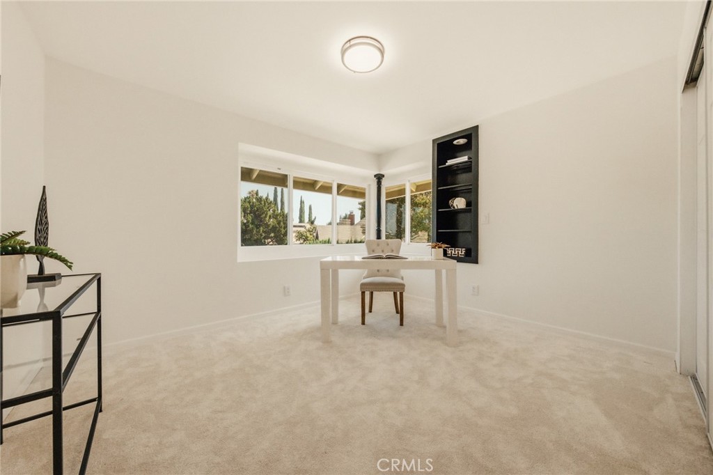 10865 Wystone
