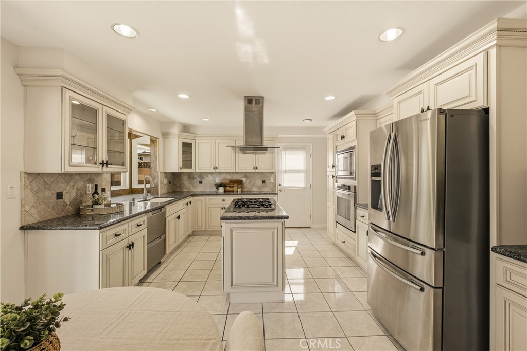 10865 Wystone