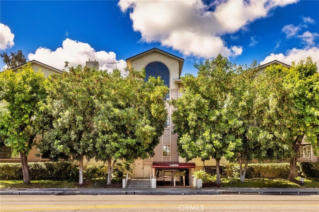 14050 Magnolia Boulevard 201